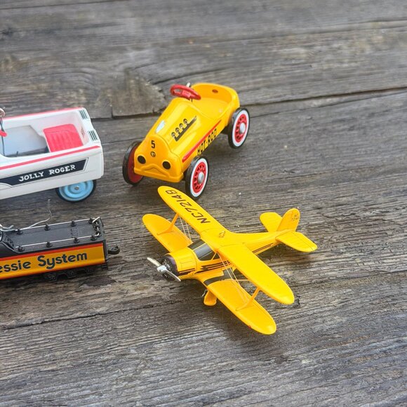 Vintage Hallmark Ornaments Lot Hot Rod Car Jolly Roger Boat Lionel Train Plane - Picture 3 of 10